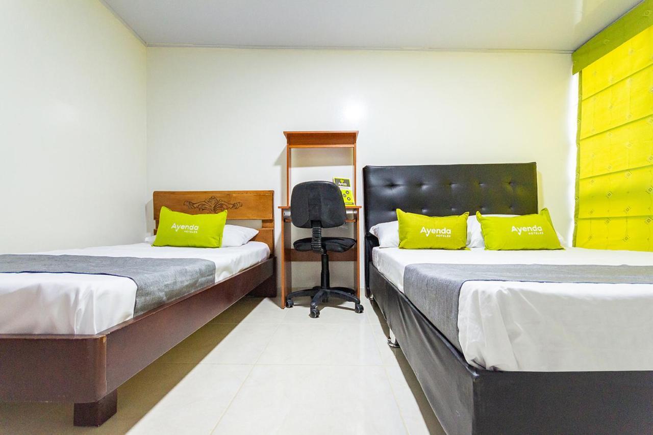 Hotel Ayenda Casa Howard 1092 Bogota Bagian luar foto